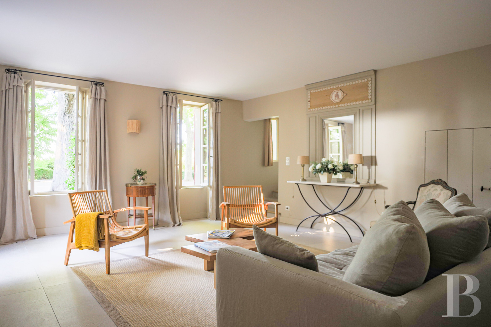 Dans le Vaucluse, au sud-est de Cairanne, une maison dédiée à la villégiature au cœur d’un domaine viticole  - photo  n°7